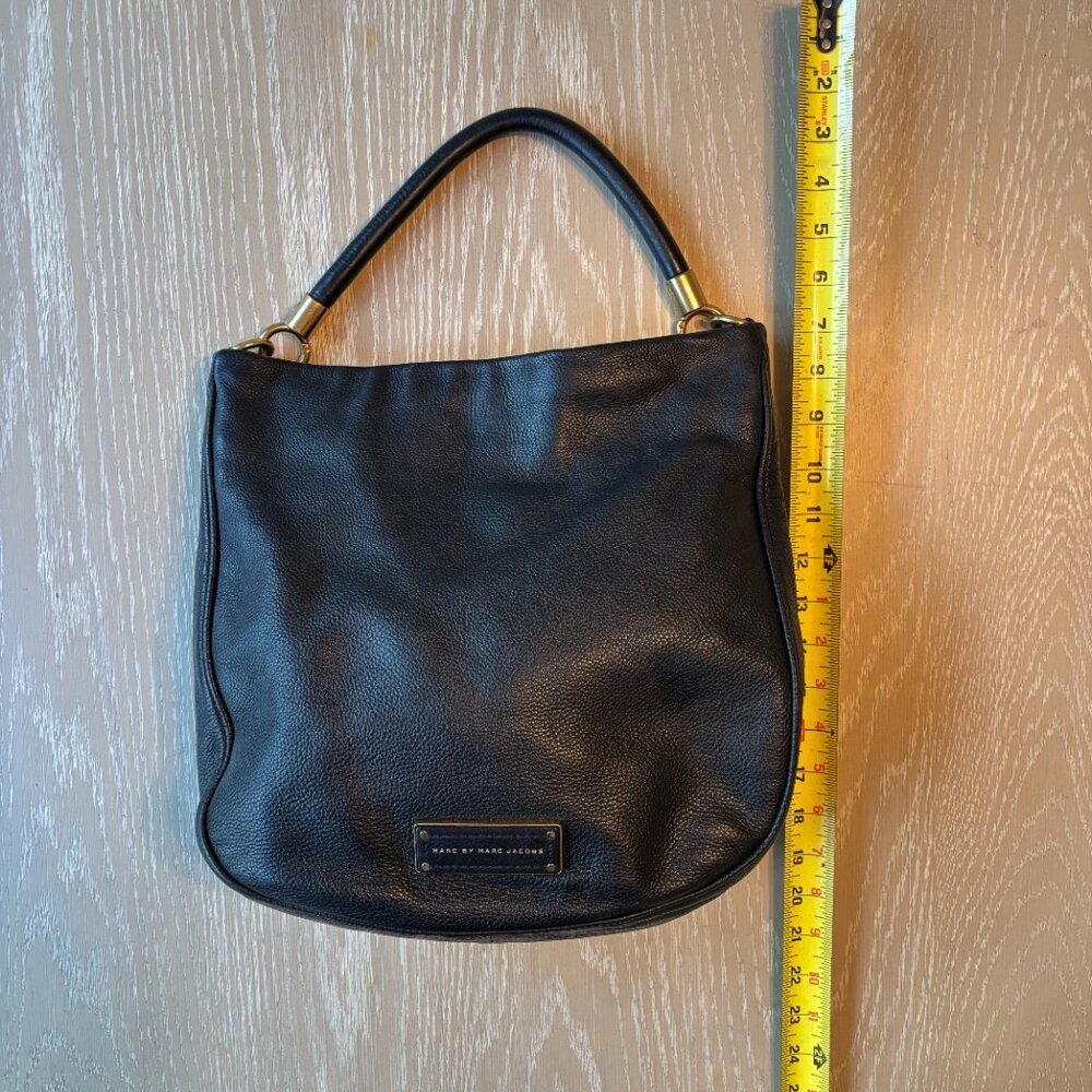 Marc by Marc Jacobs Too Hot to Handle Leather Hobo Handbag - Picture 2 of 8
